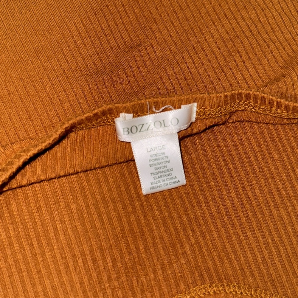 Bozzolo Collared Tank Top - Picture 3 of 3
